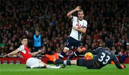 中国队在防 中国队在防